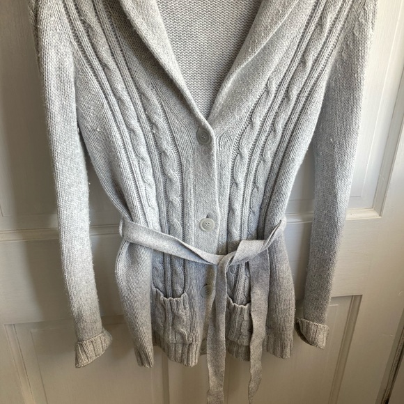 Aerie AEO Belted Knitted Gray Cardigan Sweater Size Medium - Picture 4 of 5